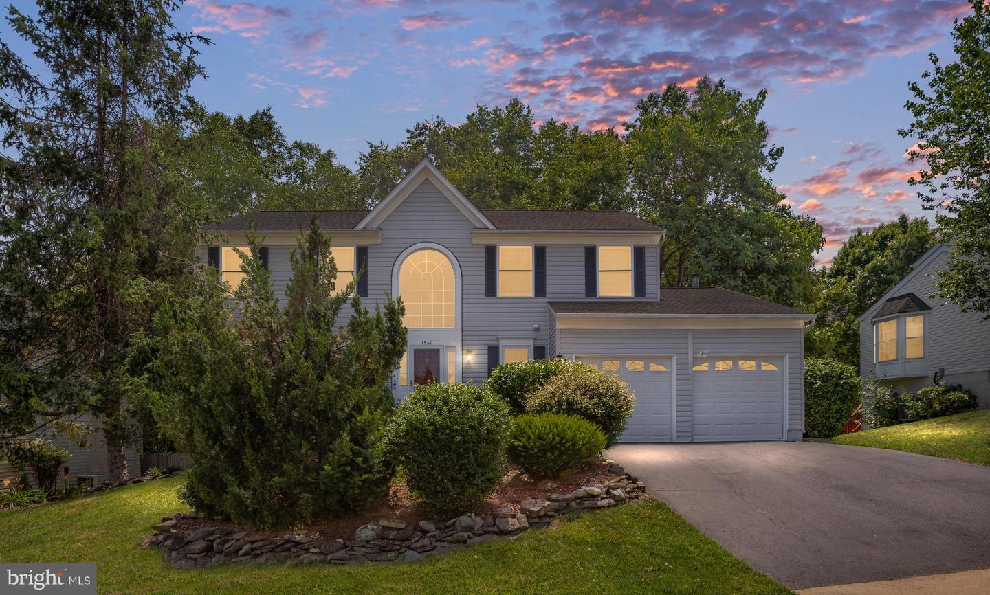 3861 WERTZ DR, WOODBRIDGE, Virginia 22193, 5 Bedrooms Bedrooms, ,3 BathroomsBathrooms,Residential,For sale,3861 WERTZ DR,VAPW2097658 MLS # VAPW2097658