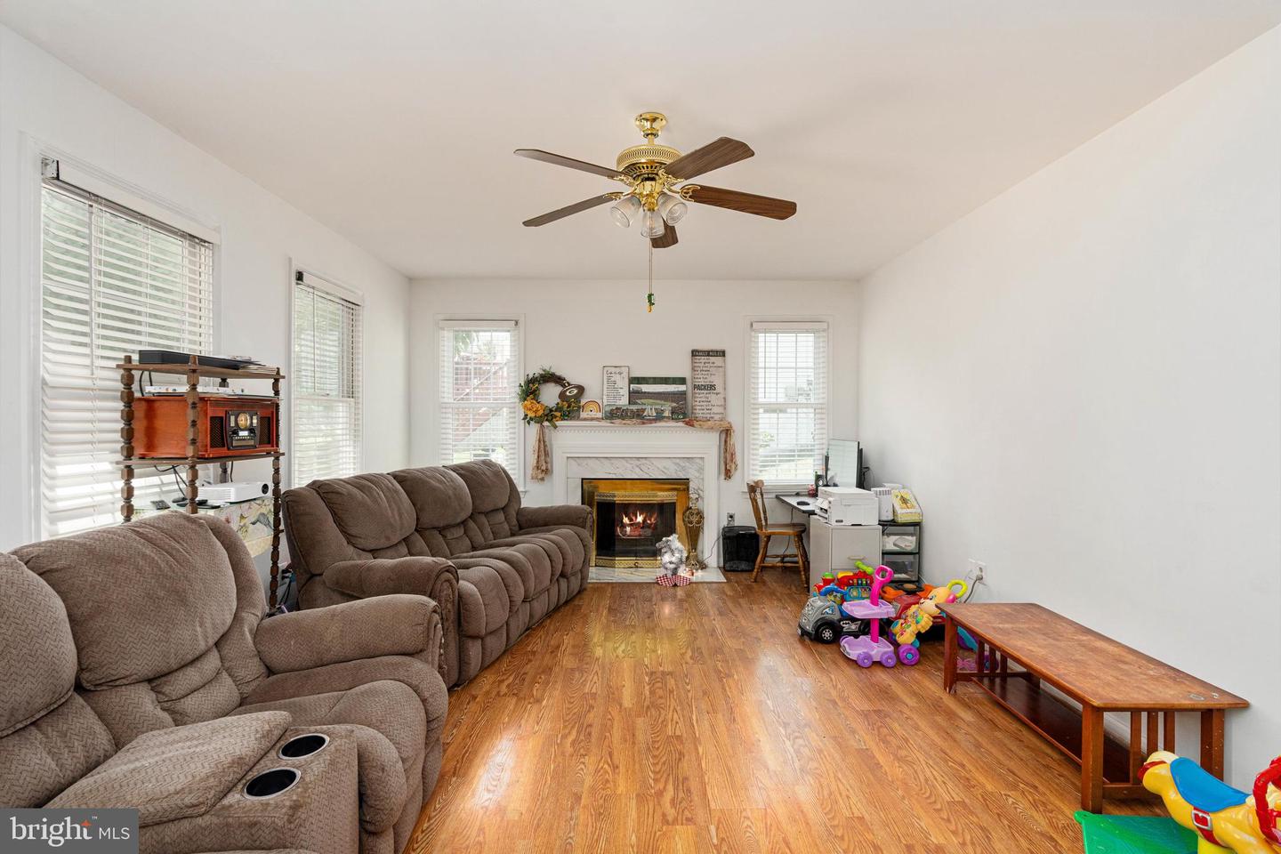 3861 WERTZ DR, WOODBRIDGE, Virginia 22193, 5 Bedrooms Bedrooms, ,3 BathroomsBathrooms,Residential,For sale,3861 WERTZ DR,VAPW2097658 MLS # VAPW2097658