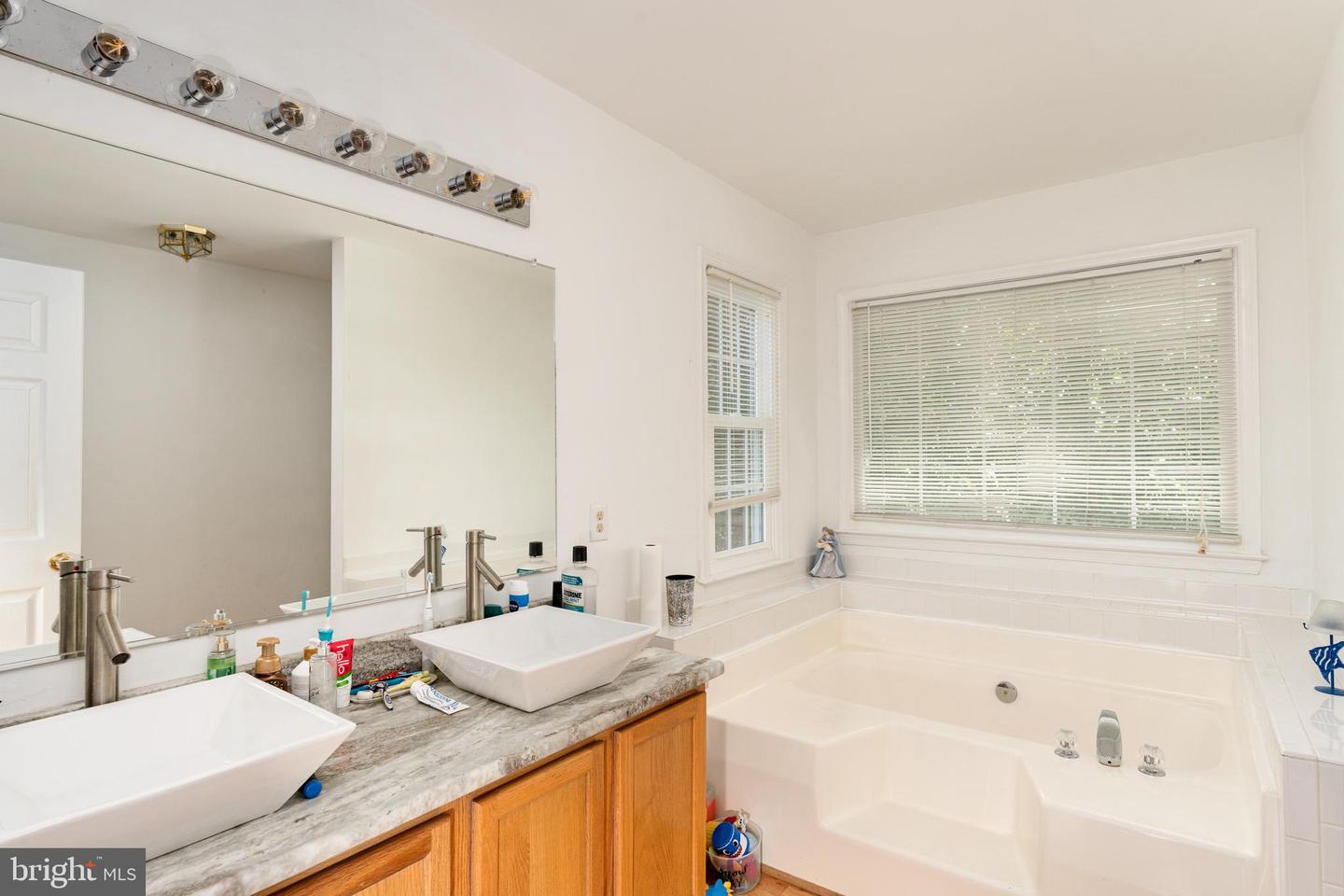 3861 WERTZ DR, WOODBRIDGE, Virginia 22193, 5 Bedrooms Bedrooms, ,3 BathroomsBathrooms,Residential,For sale,3861 WERTZ DR,VAPW2097658 MLS # VAPW2097658
