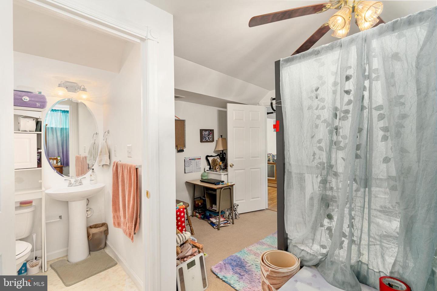 3861 WERTZ DR, WOODBRIDGE, Virginia 22193, 5 Bedrooms Bedrooms, ,3 BathroomsBathrooms,Residential,For sale,3861 WERTZ DR,VAPW2097658 MLS # VAPW2097658