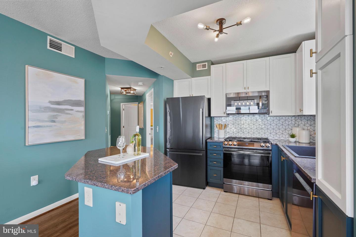851 N GLEBE RD #1304, ARLINGTON, Virginia 22203, 2 Bedrooms Bedrooms, ,2 BathroomsBathrooms,Residential,For sale,851 N GLEBE RD #1304,VAAR2059630 MLS # VAAR2059630
