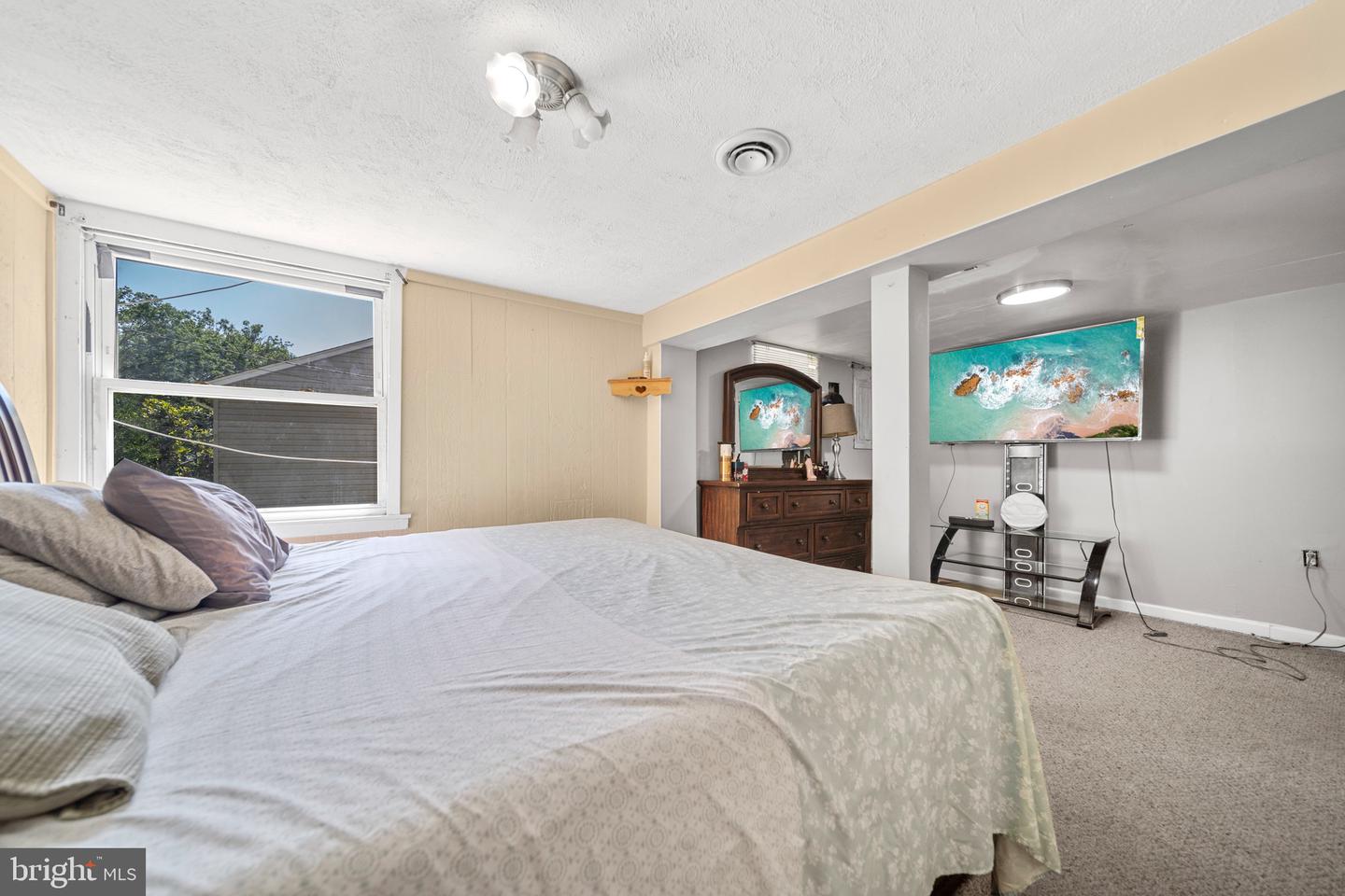 1615 HORNER RD, WOODBRIDGE, Virginia 22191, 3 Bedrooms Bedrooms, ,2 BathroomsBathrooms,Residential,For sale,1615 HORNER RD,VAPW2097672 MLS # VAPW2097672