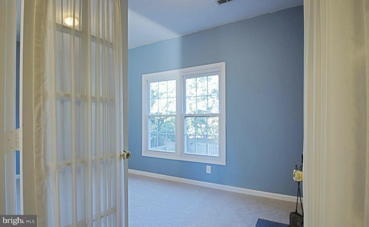 111 RIVER RD, OCCOQUAN, Virginia 22125, 4 Bedrooms Bedrooms, ,3 BathroomsBathrooms,Residential,For sale,111 RIVER RD,VAPW2097654 MLS # VAPW2097654