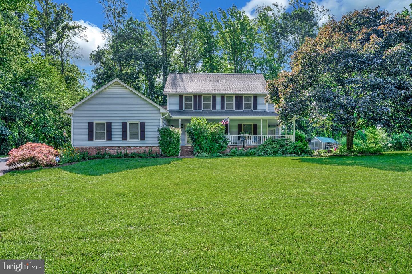 10415 SHAW DR, SPOTSYLVANIA, Virginia 22553, 4 Bedrooms Bedrooms, 9 Rooms Rooms,2 BathroomsBathrooms,Residential,For sale,10415 SHAW DR,VASP2034128 MLS # VASP2034128
