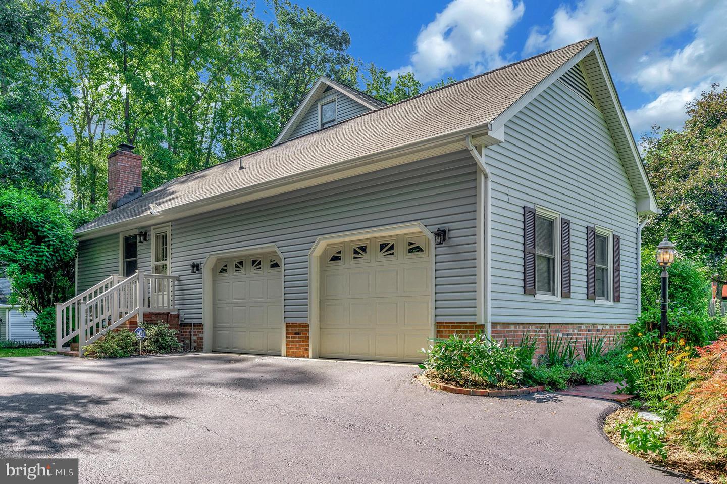 10415 SHAW DR, SPOTSYLVANIA, Virginia 22553, 4 Bedrooms Bedrooms, 9 Rooms Rooms,2 BathroomsBathrooms,Residential,For sale,10415 SHAW DR,VASP2034128 MLS # VASP2034128