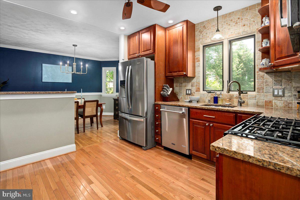2411 CAVENDISH DR, ALEXANDRIA, Virginia 22308, 3 Bedrooms Bedrooms, ,2 BathroomsBathrooms,Residential,For sale,2411 CAVENDISH DR,VAFX2249508 MLS # VAFX2249508