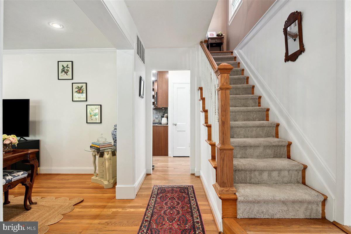 2411 CAVENDISH DR, ALEXANDRIA, Virginia 22308, 3 Bedrooms Bedrooms, ,2 BathroomsBathrooms,Residential,For sale,2411 CAVENDISH DR,VAFX2249508 MLS # VAFX2249508