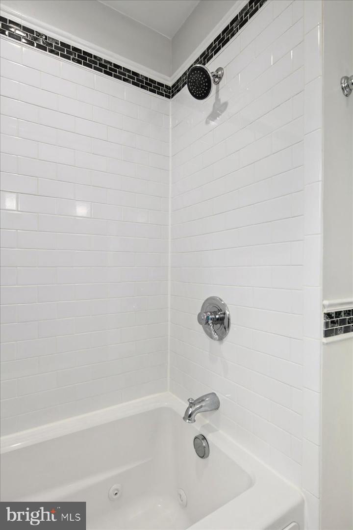 2411 CAVENDISH DR, ALEXANDRIA, Virginia 22308, 3 Bedrooms Bedrooms, ,2 BathroomsBathrooms,Residential,For sale,2411 CAVENDISH DR,VAFX2249508 MLS # VAFX2249508