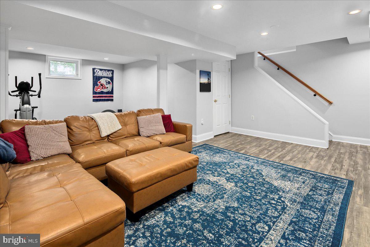 2411 CAVENDISH DR, ALEXANDRIA, Virginia 22308, 3 Bedrooms Bedrooms, ,2 BathroomsBathrooms,Residential,For sale,2411 CAVENDISH DR,VAFX2249508 MLS # VAFX2249508