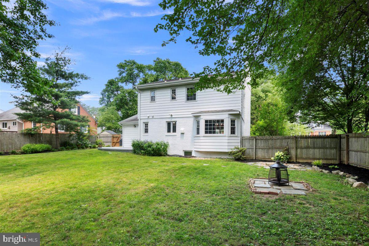 2411 CAVENDISH DR, ALEXANDRIA, Virginia 22308, 3 Bedrooms Bedrooms, ,2 BathroomsBathrooms,Residential,For sale,2411 CAVENDISH DR,VAFX2249508 MLS # VAFX2249508