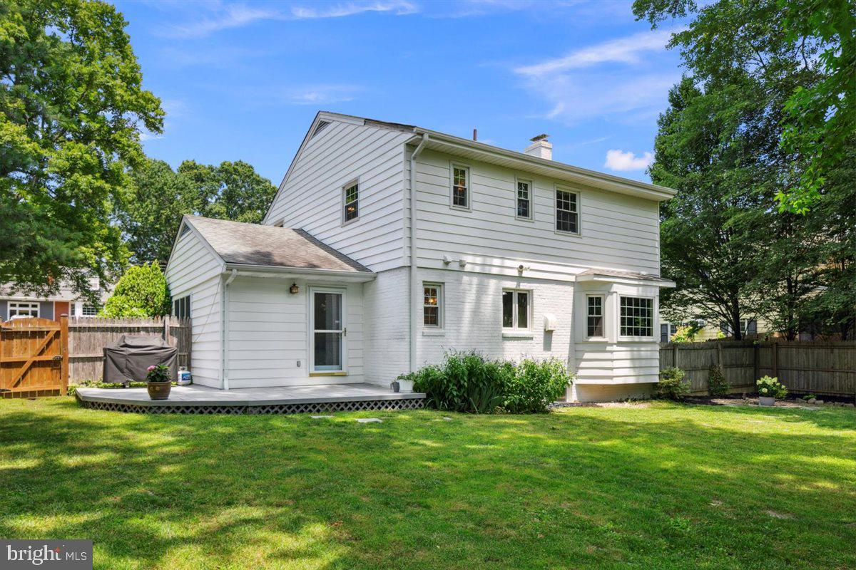 2411 CAVENDISH DR, ALEXANDRIA, Virginia 22308, 3 Bedrooms Bedrooms, ,2 BathroomsBathrooms,Residential,For sale,2411 CAVENDISH DR,VAFX2249508 MLS # VAFX2249508