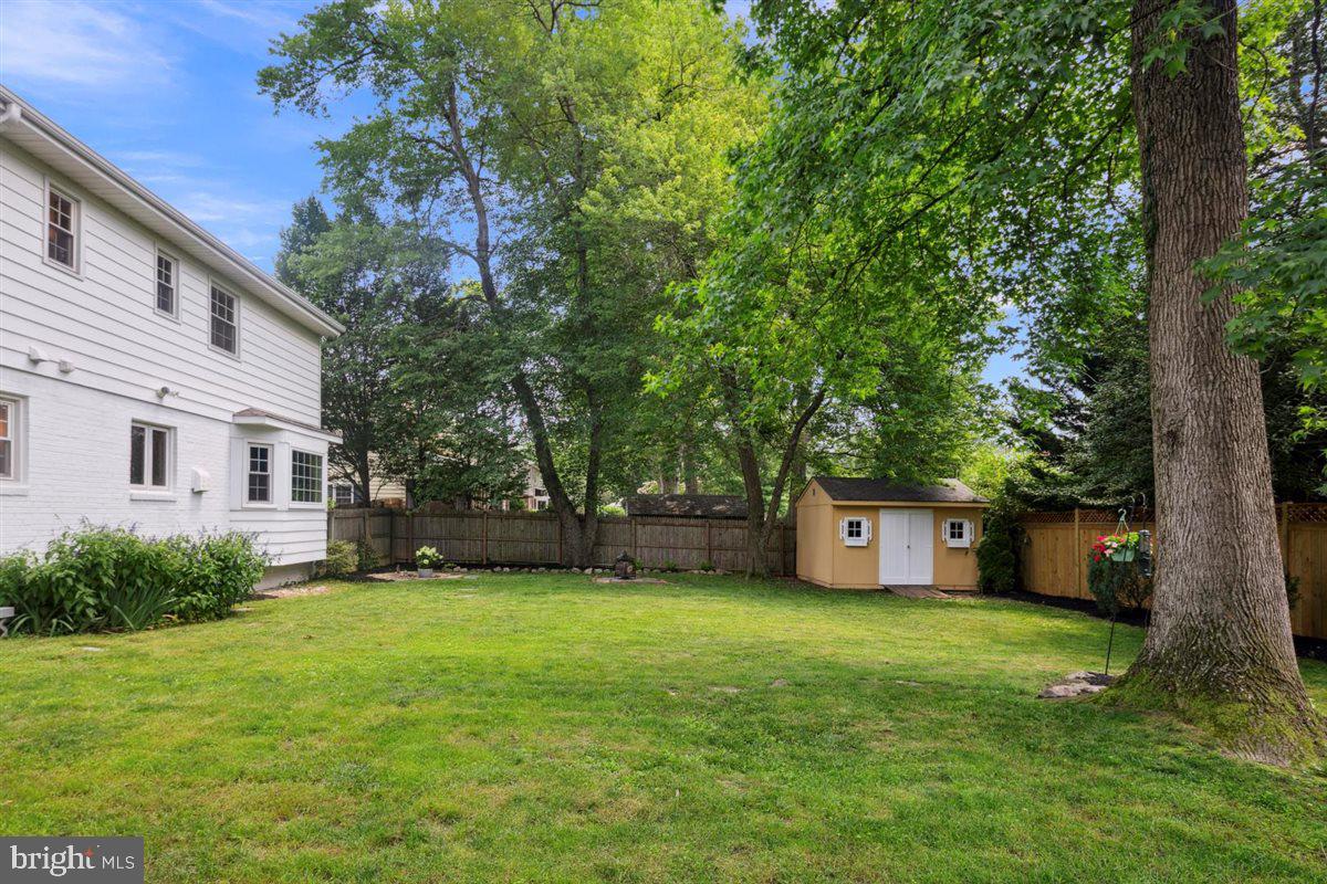2411 CAVENDISH DR, ALEXANDRIA, Virginia 22308, 3 Bedrooms Bedrooms, ,2 BathroomsBathrooms,Residential,For sale,2411 CAVENDISH DR,VAFX2249508 MLS # VAFX2249508