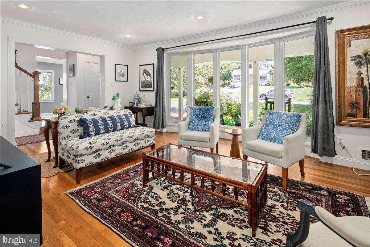 2411 CAVENDISH DR, ALEXANDRIA, Virginia 22308, 3 Bedrooms Bedrooms, ,2 BathroomsBathrooms,Residential,For sale,2411 CAVENDISH DR,VAFX2249508 MLS # VAFX2249508