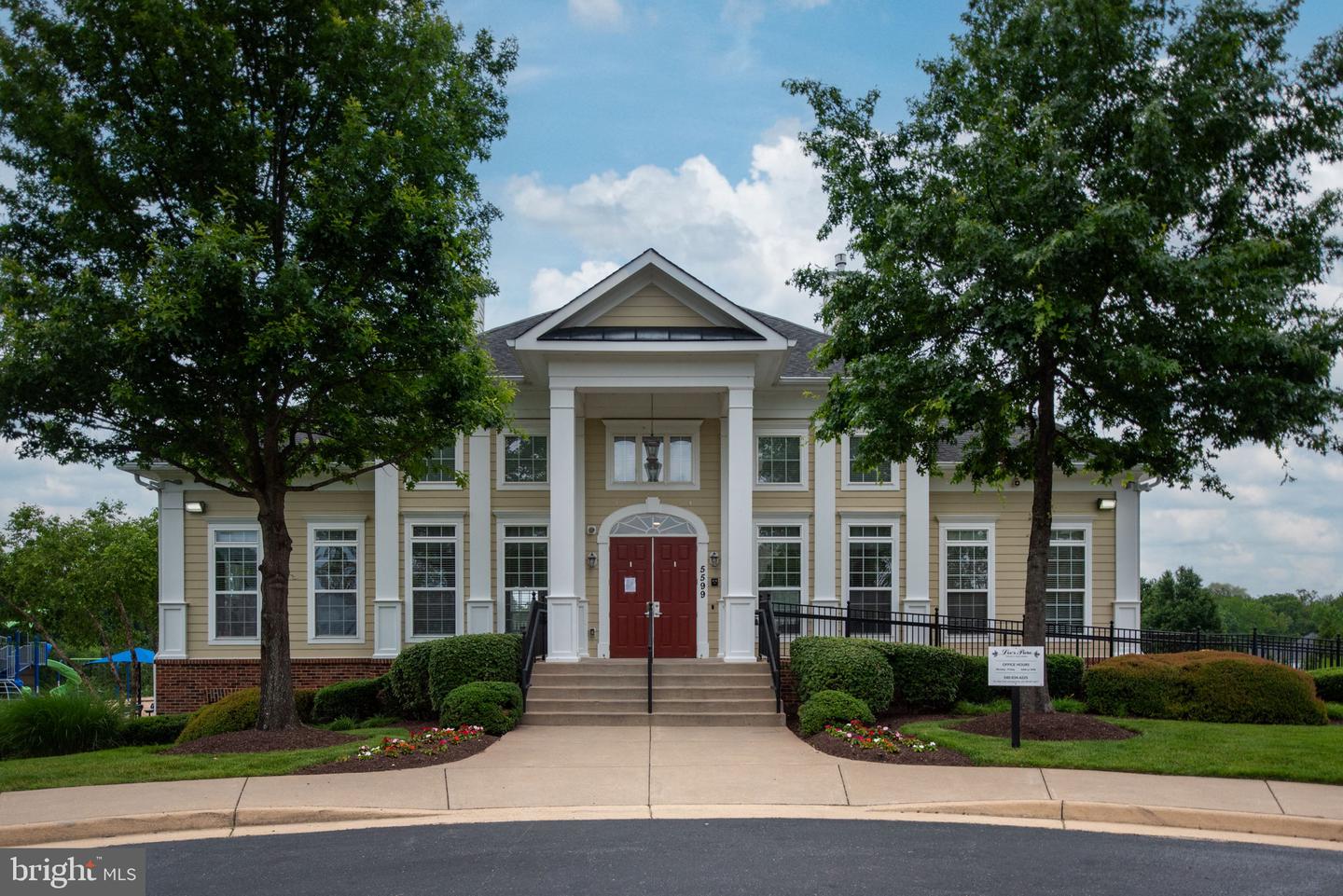 5700 SPRUCE VALLEY DR, FREDERICKSBURG, Virginia 22407, 4 Bedrooms Bedrooms, ,4 BathroomsBathrooms,Residential,For sale,5700 SPRUCE VALLEY DR,VASP2034146 MLS # VASP2034146