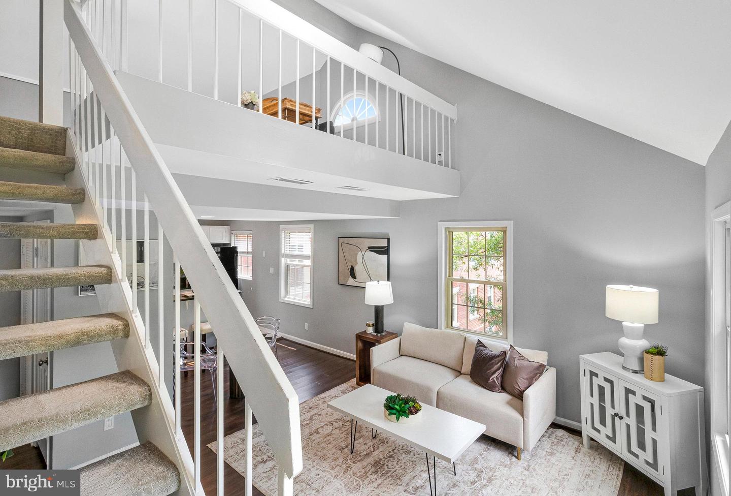 1307 E ABINGDON DR #4, ALEXANDRIA, Virginia 22314, 1 Bedroom Bedrooms, ,1 BathroomBathrooms,Residential,For sale,1307 E ABINGDON DR #4,VAAX2046858 MLS # VAAX2046858