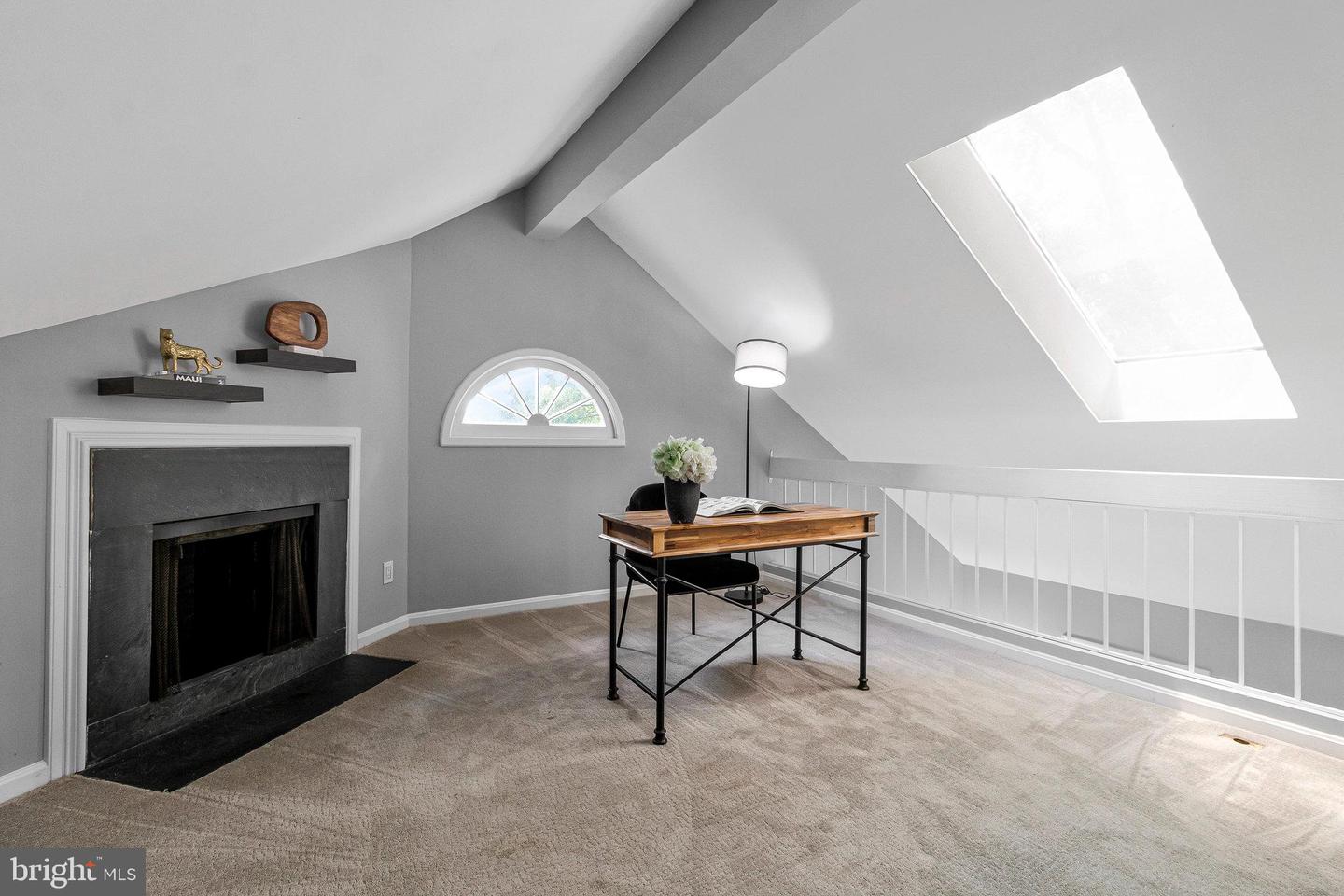 1307 E ABINGDON DR #4, ALEXANDRIA, Virginia 22314, 1 Bedroom Bedrooms, ,1 BathroomBathrooms,Residential,For sale,1307 E ABINGDON DR #4,VAAX2046858 MLS # VAAX2046858