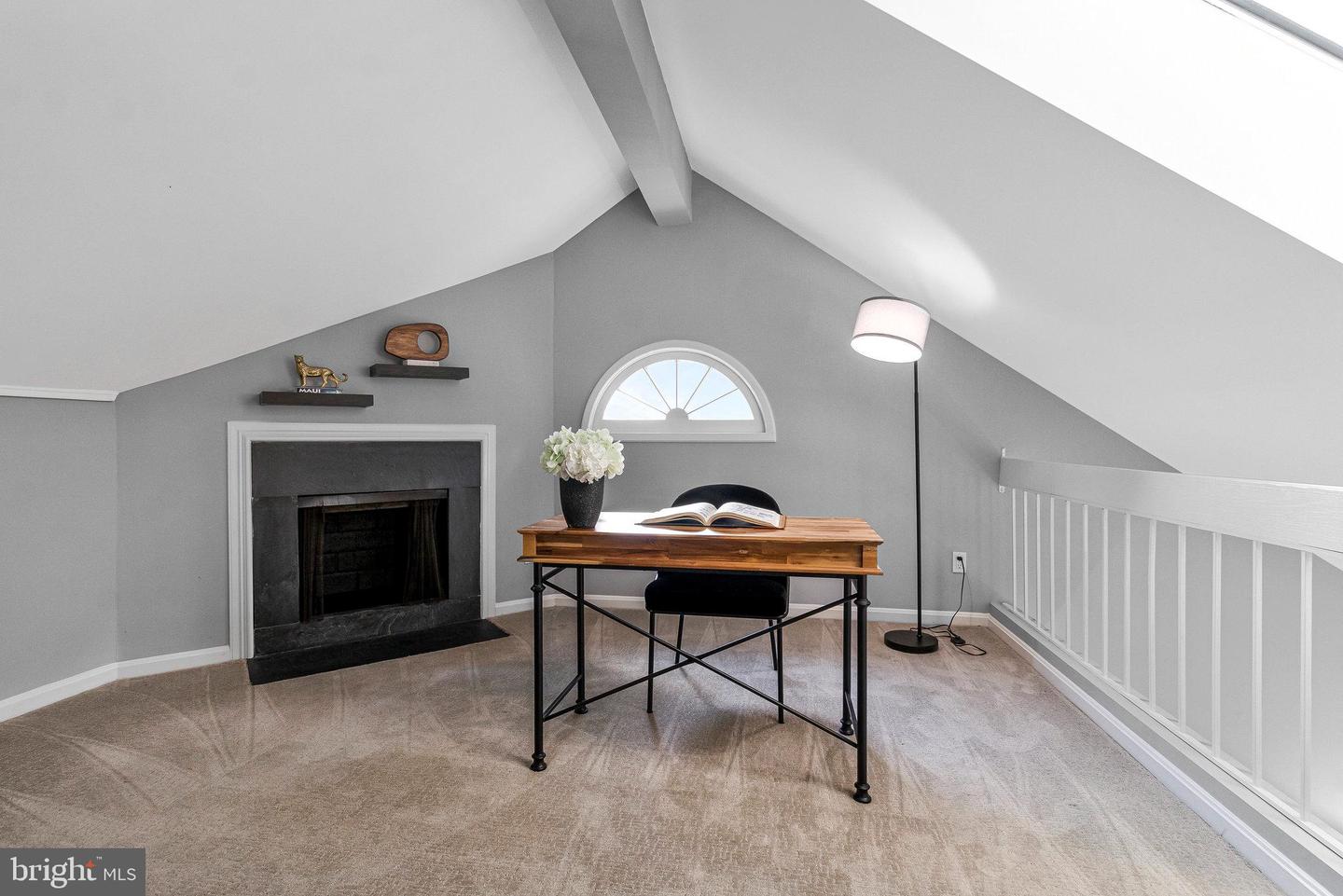 1307 E ABINGDON DR #4, ALEXANDRIA, Virginia 22314, 1 Bedroom Bedrooms, ,1 BathroomBathrooms,Residential,For sale,1307 E ABINGDON DR #4,VAAX2046858 MLS # VAAX2046858