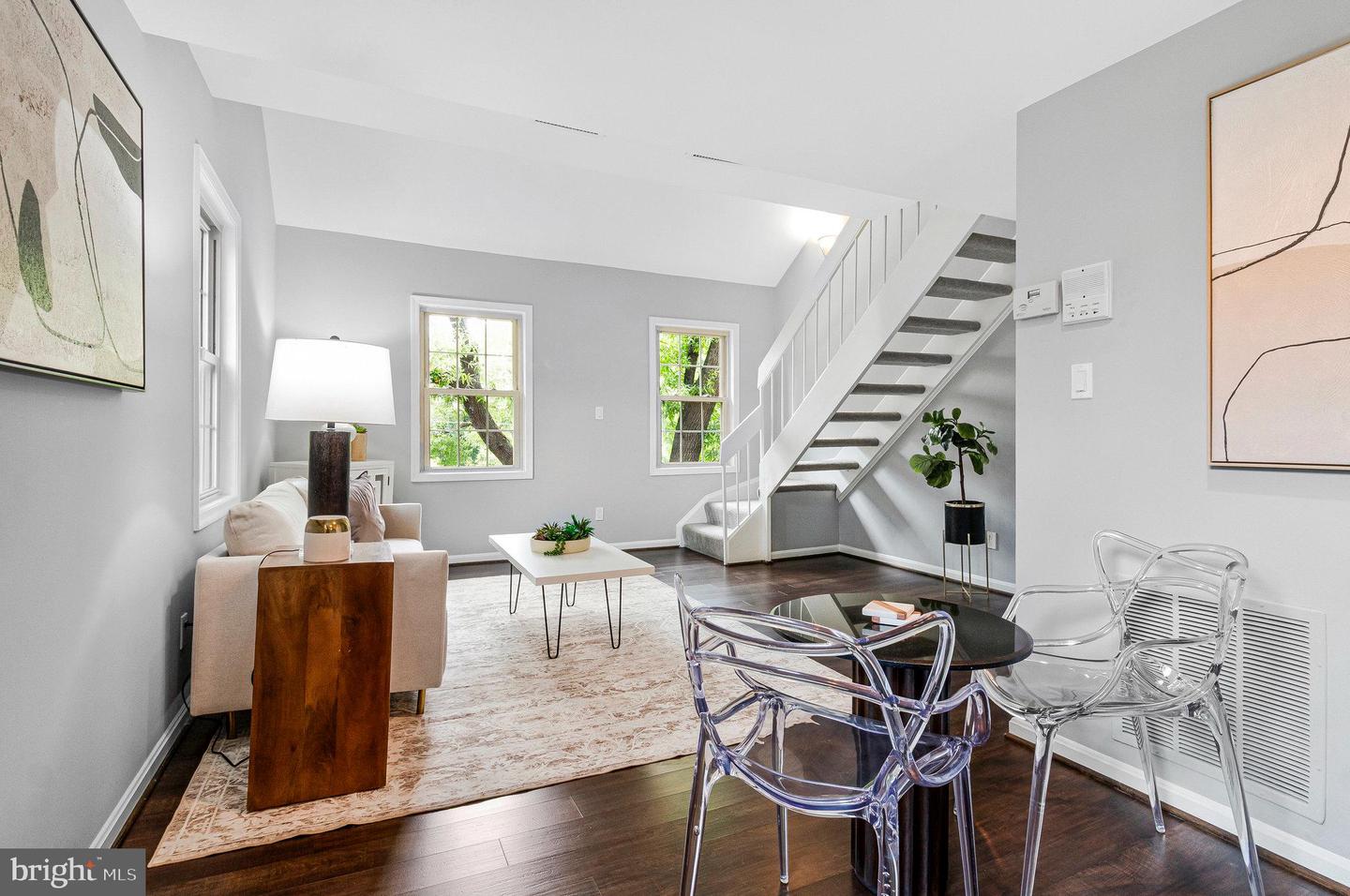 1307 E ABINGDON DR #4, ALEXANDRIA, Virginia 22314, 1 Bedroom Bedrooms, ,1 BathroomBathrooms,Residential,For sale,1307 E ABINGDON DR #4,VAAX2046858 MLS # VAAX2046858
