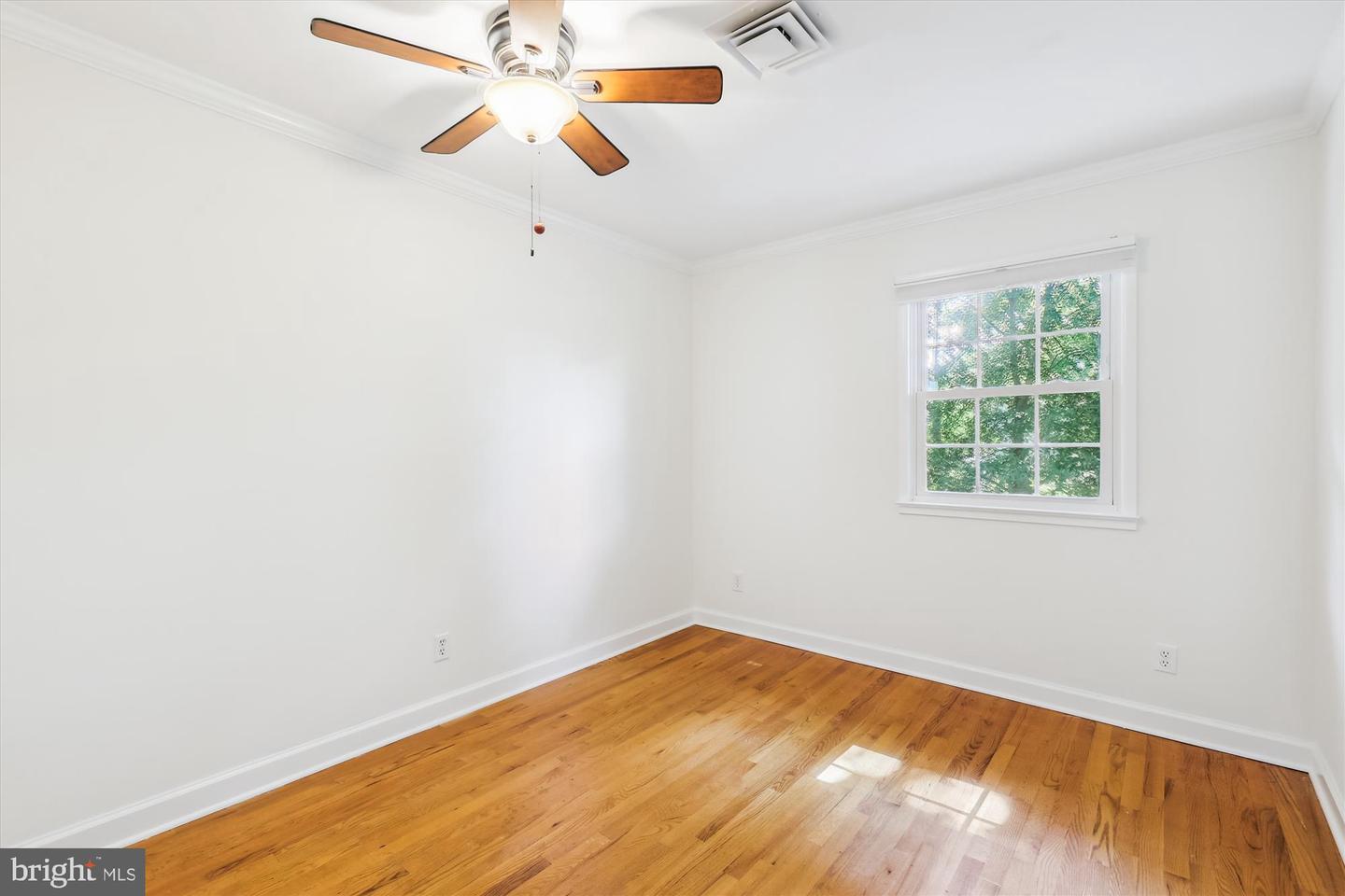 8407 BREWSTER DR, ALEXANDRIA, Virginia 22308, 6 Bedrooms Bedrooms, ,4 BathroomsBathrooms,Residential,For sale,8407 BREWSTER DR,VAFX2249710 MLS # VAFX2249710