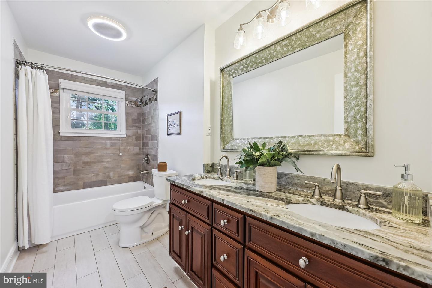 8407 BREWSTER DR, ALEXANDRIA, Virginia 22308, 6 Bedrooms Bedrooms, ,4 BathroomsBathrooms,Residential,For sale,8407 BREWSTER DR,VAFX2249710 MLS # VAFX2249710