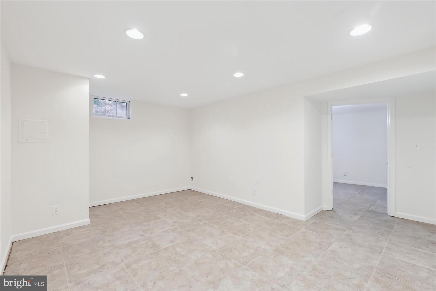 8407 BREWSTER DR, ALEXANDRIA, Virginia 22308, 6 Bedrooms Bedrooms, ,4 BathroomsBathrooms,Residential,For sale,8407 BREWSTER DR,VAFX2249710 MLS # VAFX2249710