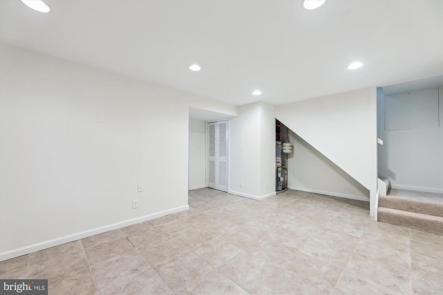 8407 BREWSTER DR, ALEXANDRIA, Virginia 22308, 6 Bedrooms Bedrooms, ,4 BathroomsBathrooms,Residential,For sale,8407 BREWSTER DR,VAFX2249710 MLS # VAFX2249710