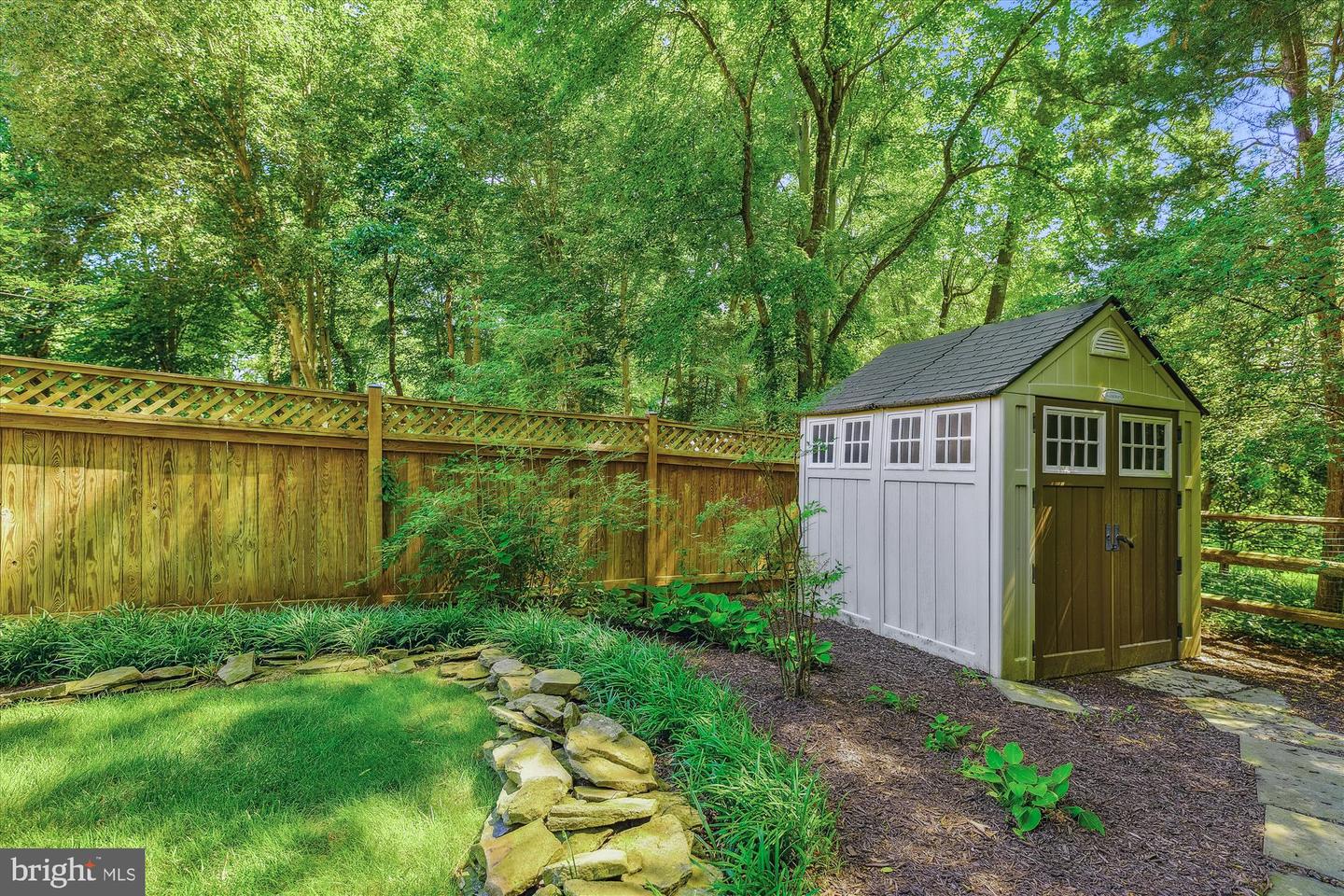 8407 BREWSTER DR, ALEXANDRIA, Virginia 22308, 6 Bedrooms Bedrooms, ,4 BathroomsBathrooms,Residential,For sale,8407 BREWSTER DR,VAFX2249710 MLS # VAFX2249710