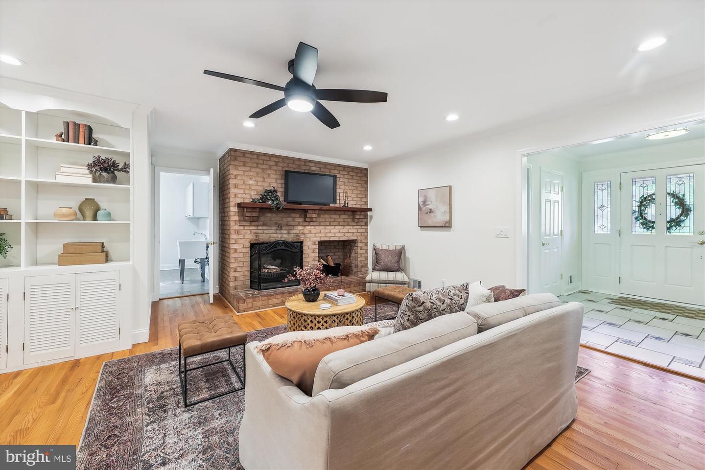 8407 BREWSTER DR, ALEXANDRIA, Virginia 22308, 6 Bedrooms Bedrooms, ,4 BathroomsBathrooms,Residential,For sale,8407 BREWSTER DR,VAFX2249710 MLS # VAFX2249710
