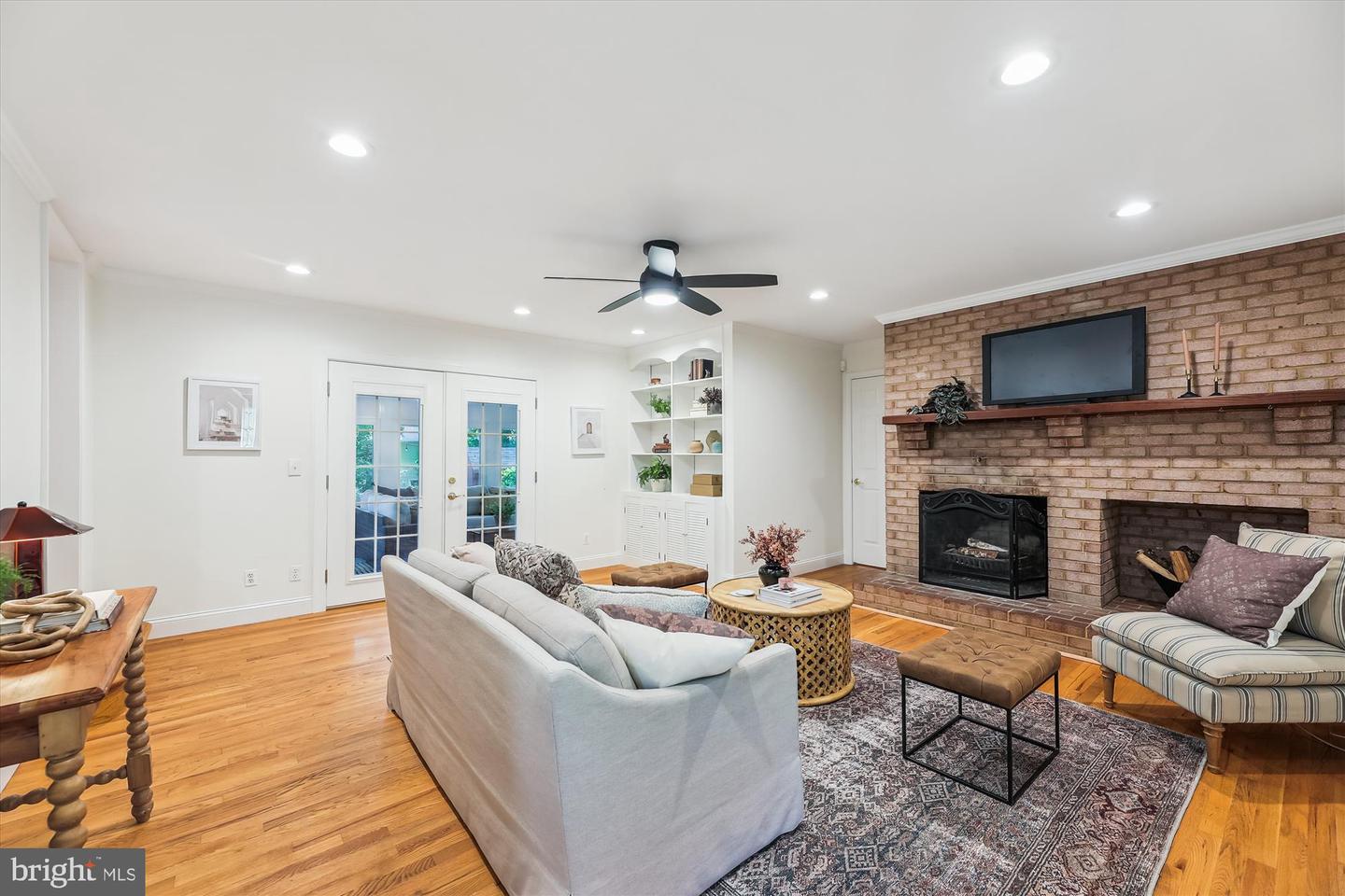 8407 BREWSTER DR, ALEXANDRIA, Virginia 22308, 6 Bedrooms Bedrooms, ,4 BathroomsBathrooms,Residential,For sale,8407 BREWSTER DR,VAFX2249710 MLS # VAFX2249710