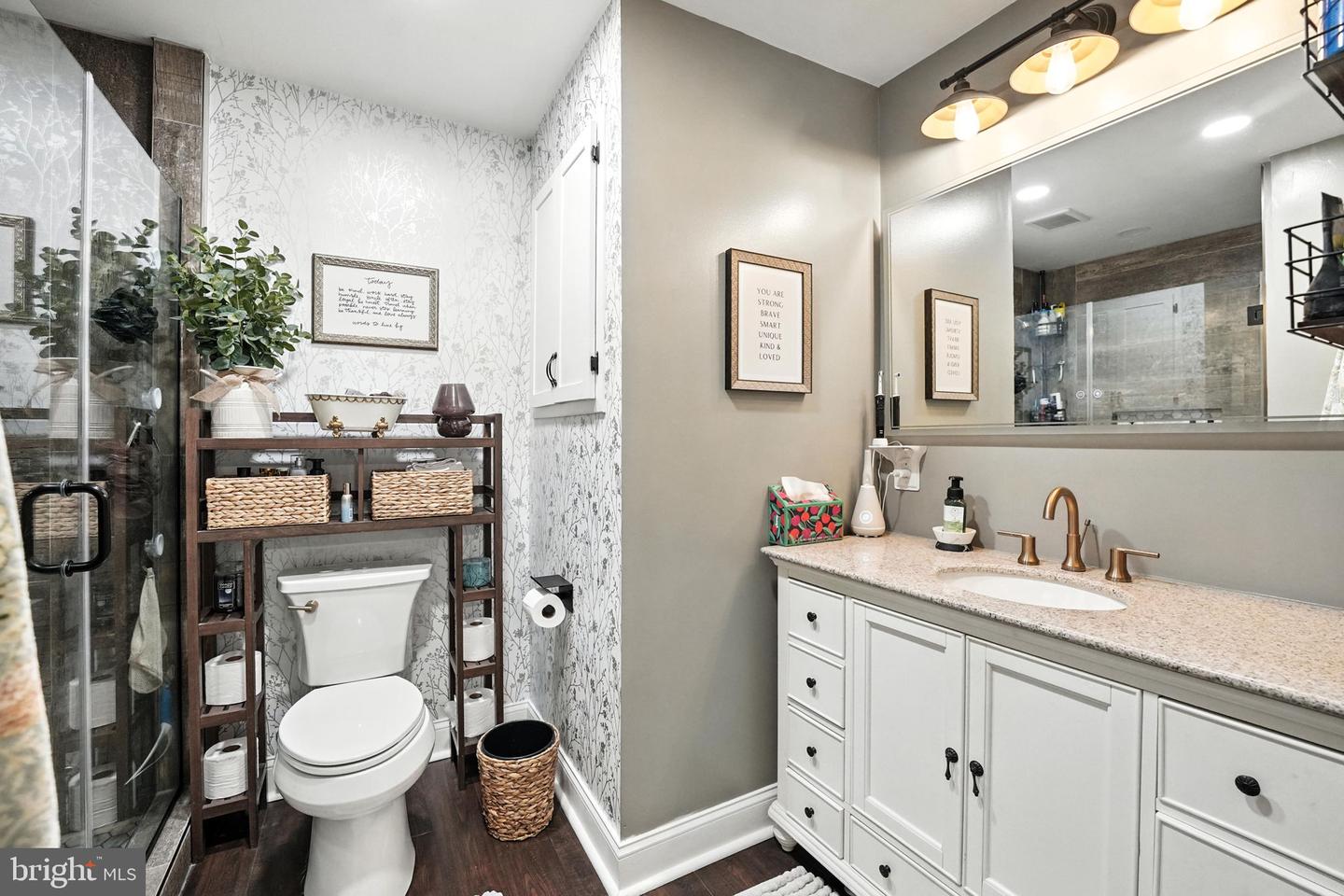 8210 ACKLEY ST, ALEXANDRIA, Virginia 22309, 4 Bedrooms Bedrooms, ,2 BathroomsBathrooms,Residential,For sale,8210 ACKLEY ST,VAFX2249846 MLS # VAFX2249846