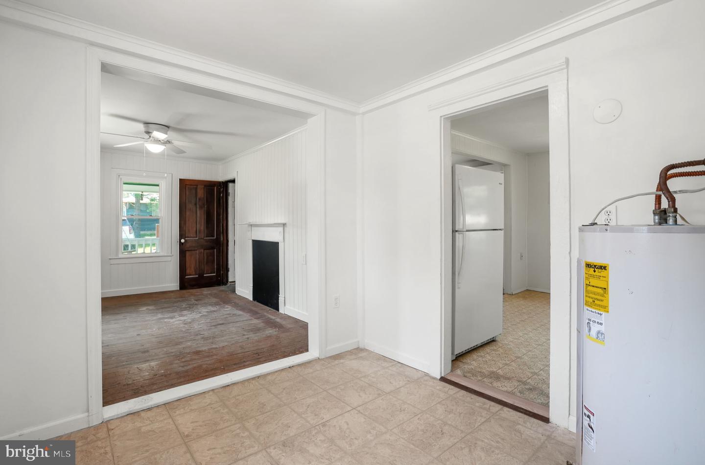 6033 LEWIS ST, CHINCOTEAGUE ISLAND, Virginia 23336, 3 Bedrooms Bedrooms, ,1 BathroomBathrooms,Residential,For sale,6033 LEWIS ST,VAAC2001972 MLS # VAAC2001972