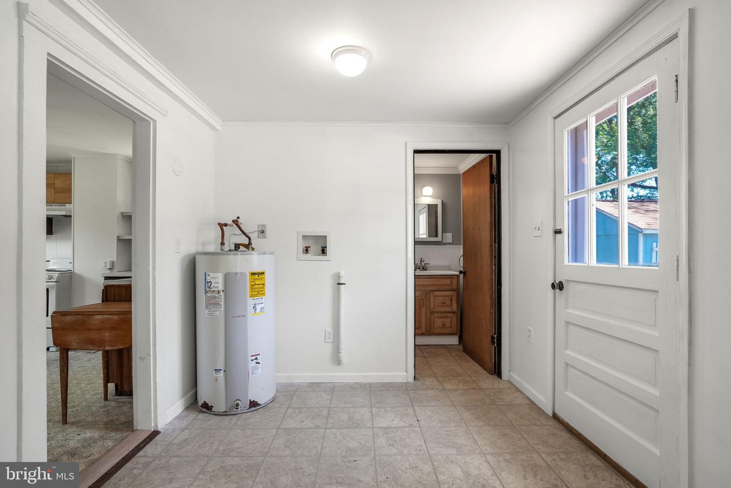 6033 LEWIS ST, CHINCOTEAGUE ISLAND, Virginia 23336, 3 Bedrooms Bedrooms, ,1 BathroomBathrooms,Residential,For sale,6033 LEWIS ST,VAAC2001972 MLS # VAAC2001972