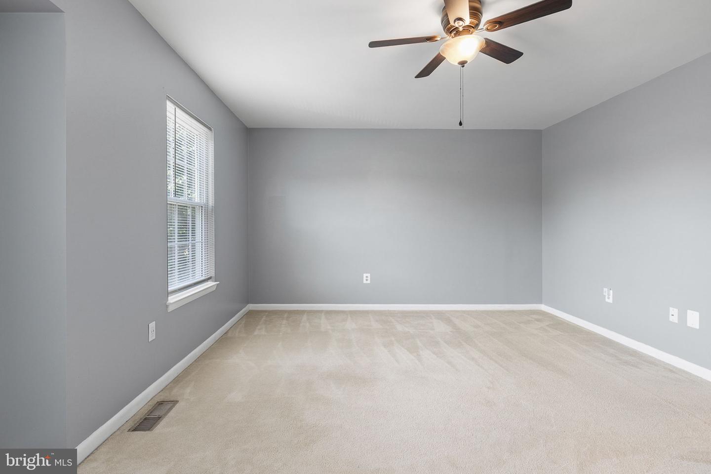 13159 QUANN LN, WOODBRIDGE, Virginia 22193, 3 Bedrooms Bedrooms, ,2 BathroomsBathrooms,Residential,For sale,13159 QUANN LN,VAPW2097744 MLS # VAPW2097744