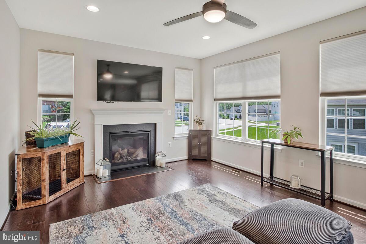 15801 AERIAL VIEW RD, WOODBRIDGE, Virginia 22193, 4 Bedrooms Bedrooms, ,3 BathroomsBathrooms,Residential,For sale,15801 AERIAL VIEW RD,VAPW2097768 MLS # VAPW2097768