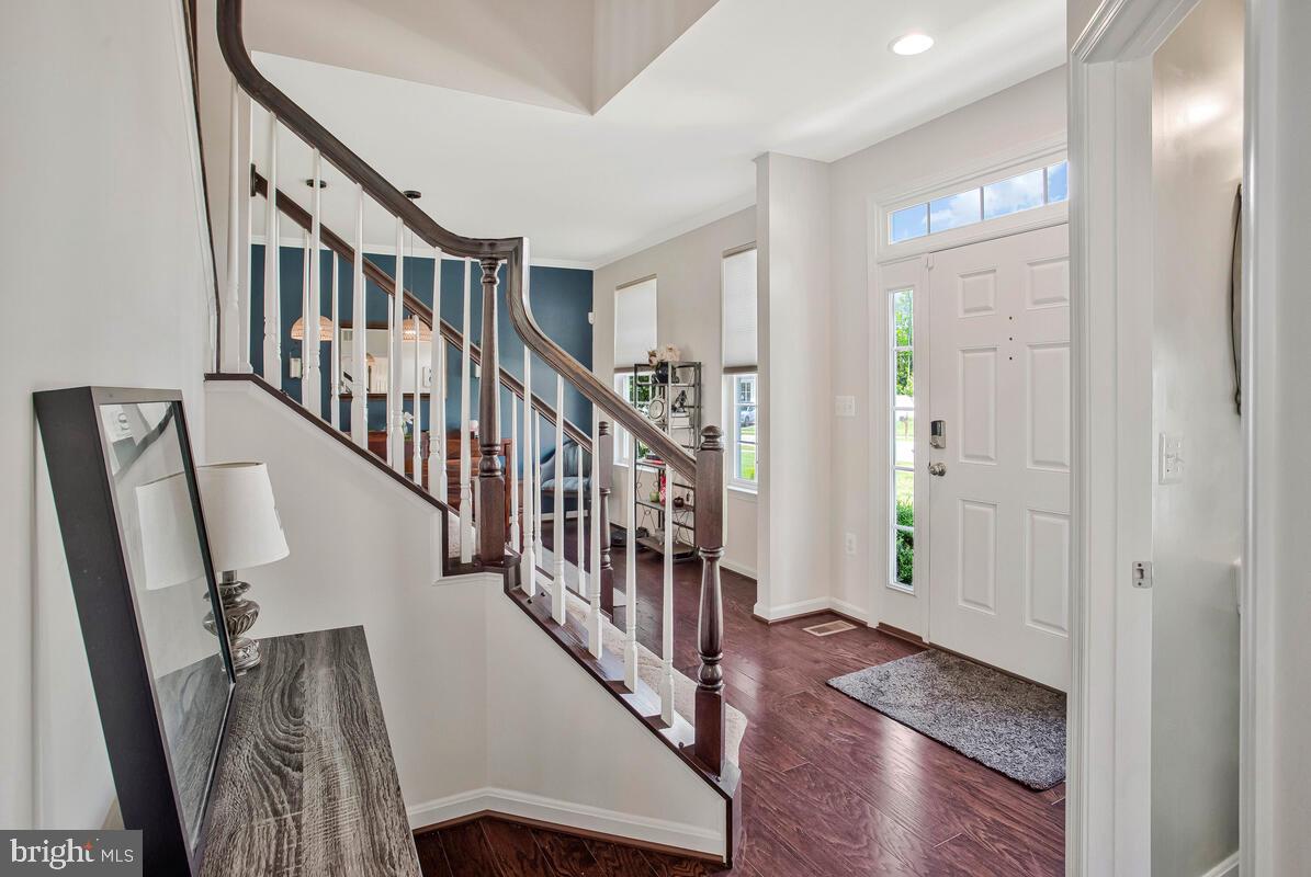 15801 AERIAL VIEW RD, WOODBRIDGE, Virginia 22193, 4 Bedrooms Bedrooms, ,3 BathroomsBathrooms,Residential,For sale,15801 AERIAL VIEW RD,VAPW2097768 MLS # VAPW2097768