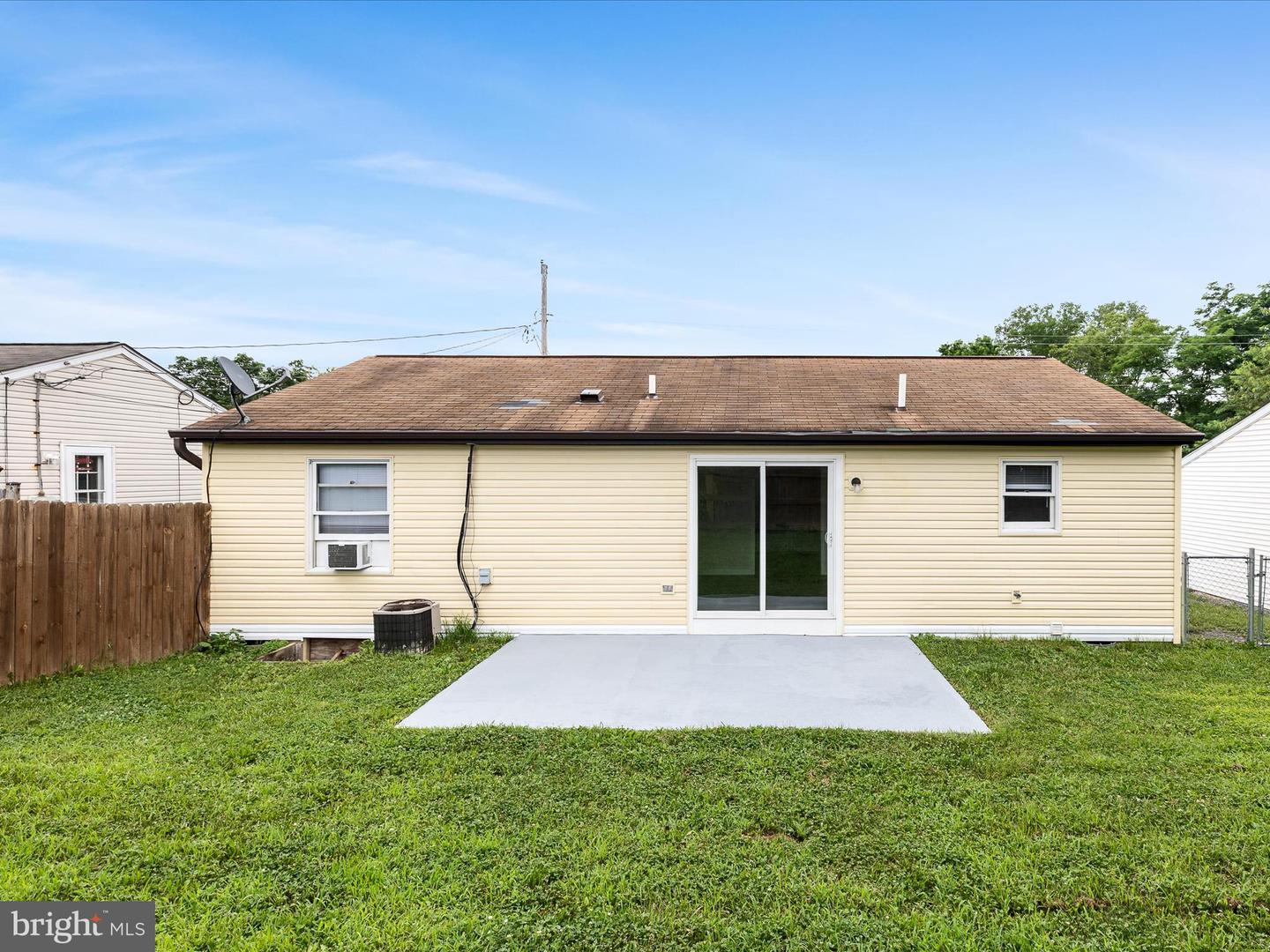 133 COUNTRY PARK DR, WINCHESTER, Virginia 22602, 3 Bedrooms Bedrooms, ,1 BathroomBathrooms,Residential,For sale,133 COUNTRY PARK DR,VAFV2035048 MLS # VAFV2035048