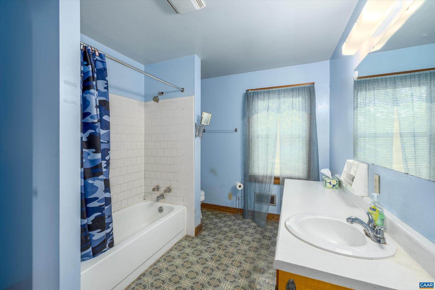 3035 SCOTTSVILLE RD, CHARLOTTESVILLE, Virginia 22902, 2 Bedrooms Bedrooms, ,2 BathroomsBathrooms,Residential,For sale,3035 SCOTTSVILLE RD,666050 MLS # 666050