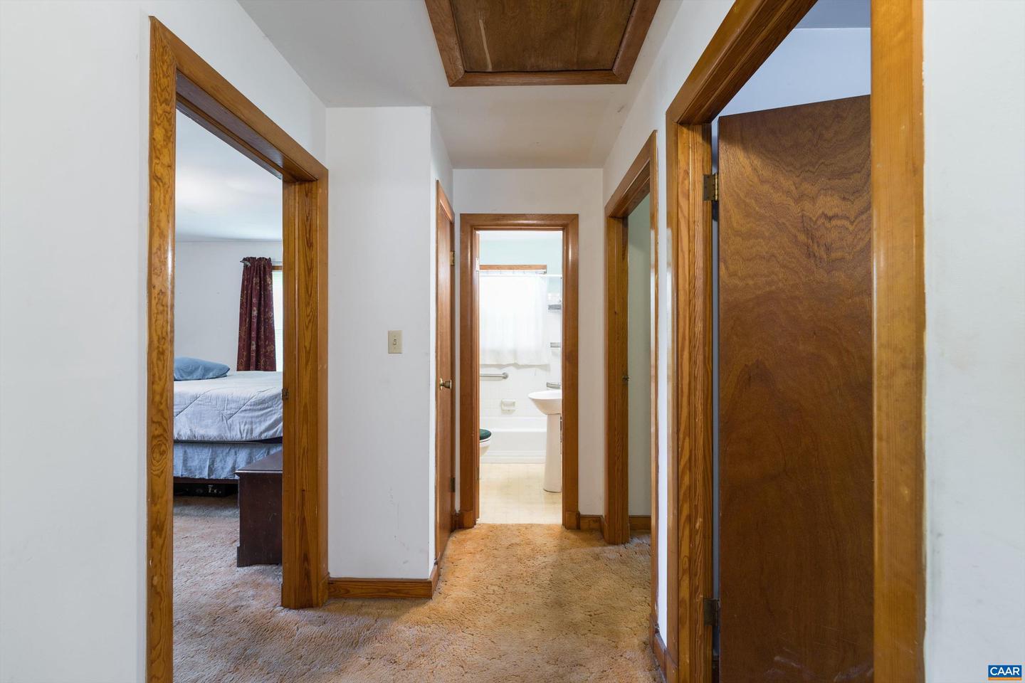 3035 SCOTTSVILLE RD, CHARLOTTESVILLE, Virginia 22902, 2 Bedrooms Bedrooms, ,2 BathroomsBathrooms,Residential,For sale,3035 SCOTTSVILLE RD,666050 MLS # 666050