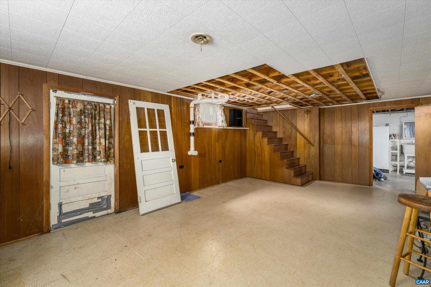 3035 SCOTTSVILLE RD, CHARLOTTESVILLE, Virginia 22902, 2 Bedrooms Bedrooms, ,2 BathroomsBathrooms,Residential,For sale,3035 SCOTTSVILLE RD,666050 MLS # 666050