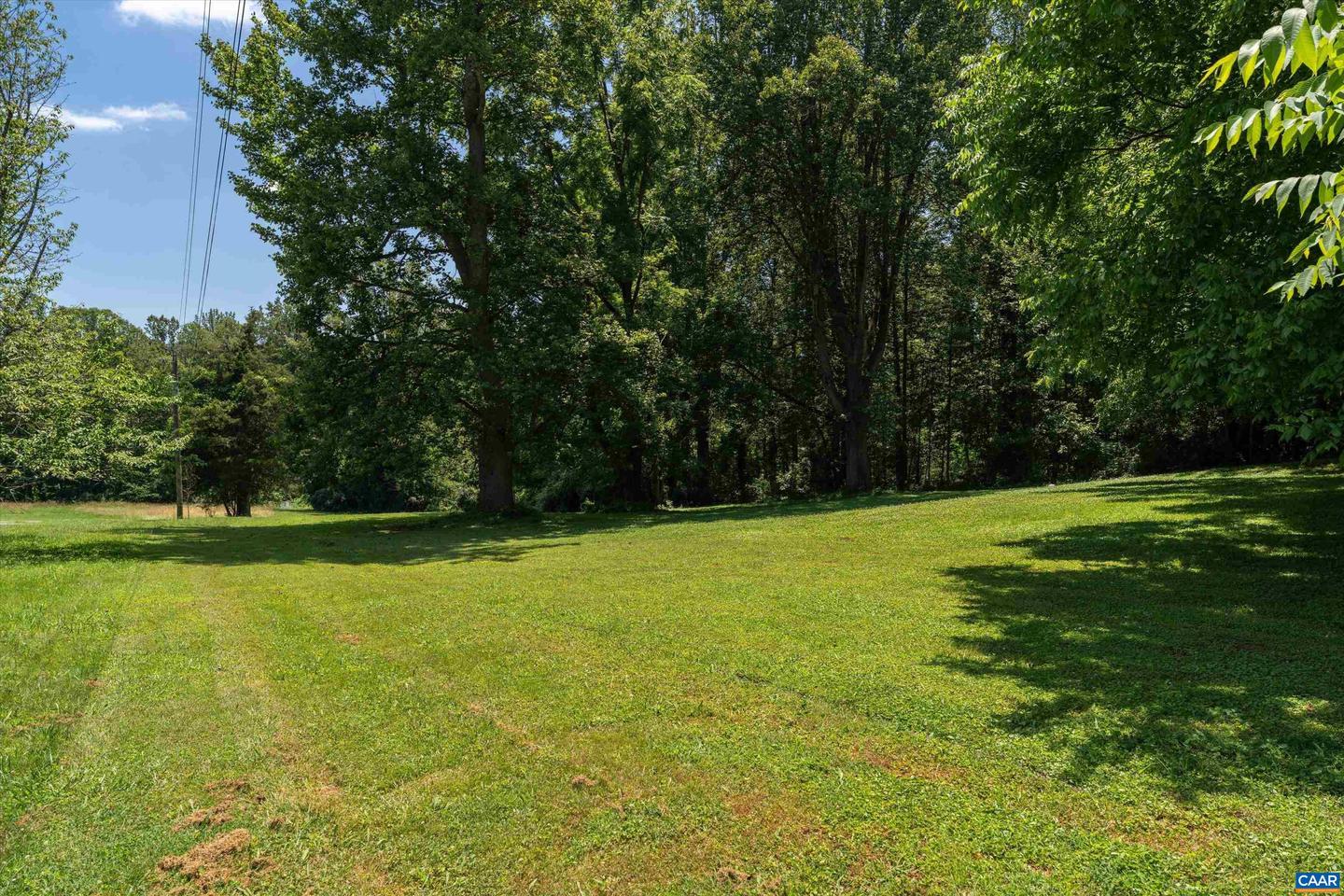 3035 SCOTTSVILLE RD, CHARLOTTESVILLE, Virginia 22902, 2 Bedrooms Bedrooms, ,2 BathroomsBathrooms,Residential,For sale,3035 SCOTTSVILLE RD,666050 MLS # 666050