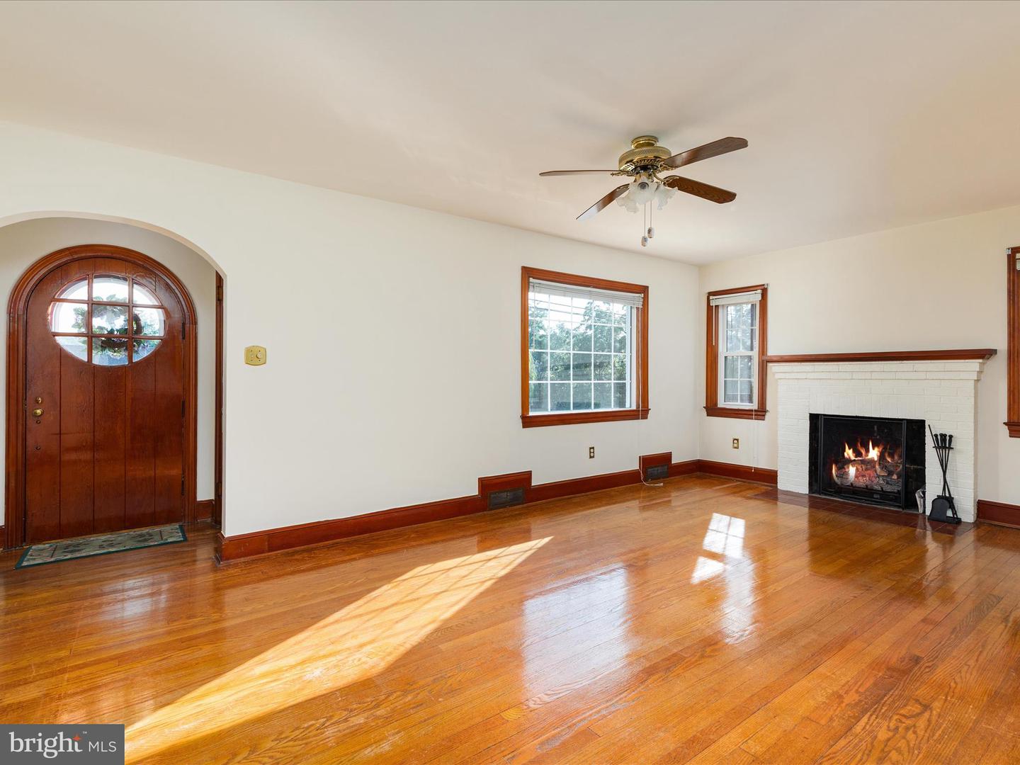55 W DUCK ST, FRONT ROYAL, Virginia 22630, 3 Bedrooms Bedrooms, ,2 BathroomsBathrooms,Residential,For sale,55 W DUCK ST,VAWR2011562 MLS # VAWR2011562