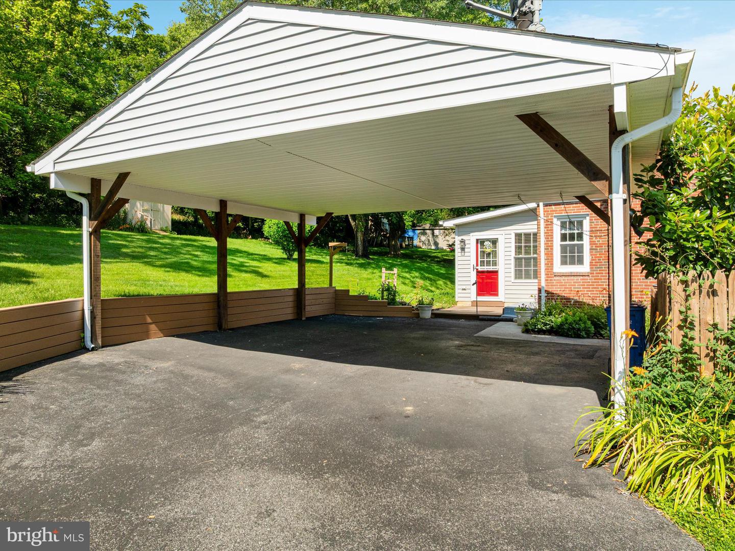 55 W DUCK ST, FRONT ROYAL, Virginia 22630, 3 Bedrooms Bedrooms, ,2 BathroomsBathrooms,Residential,For sale,55 W DUCK ST,VAWR2011562 MLS # VAWR2011562