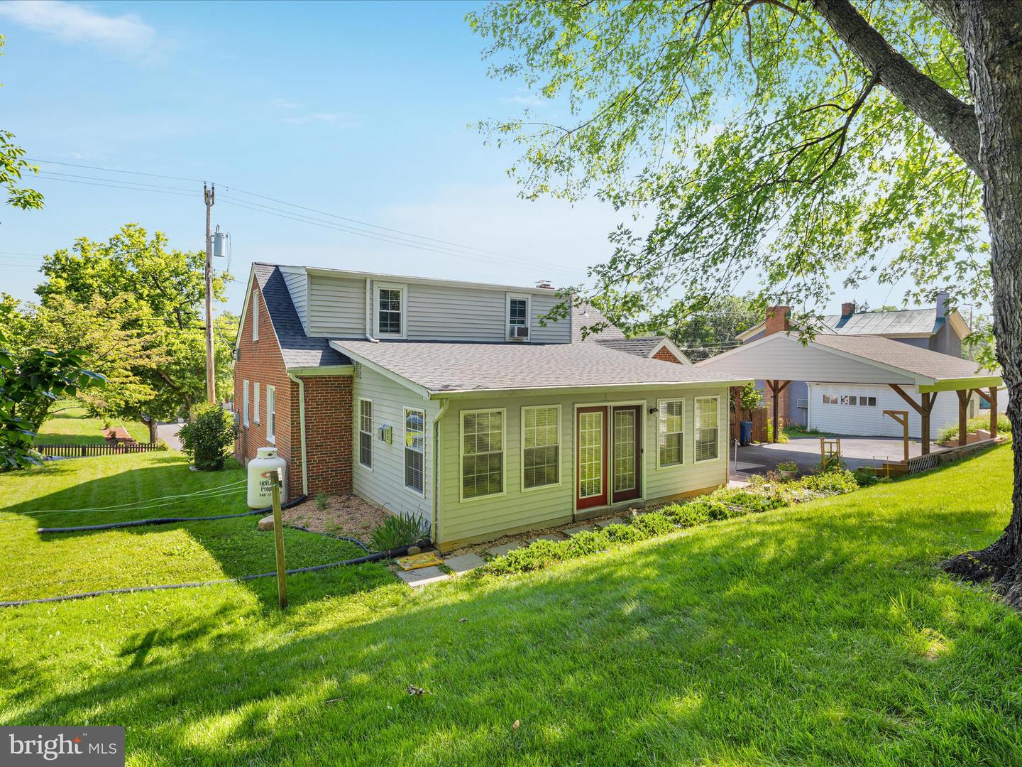 55 W DUCK ST, FRONT ROYAL, Virginia 22630, 3 Bedrooms Bedrooms, ,2 BathroomsBathrooms,Residential,For sale,55 W DUCK ST,VAWR2011562 MLS # VAWR2011562