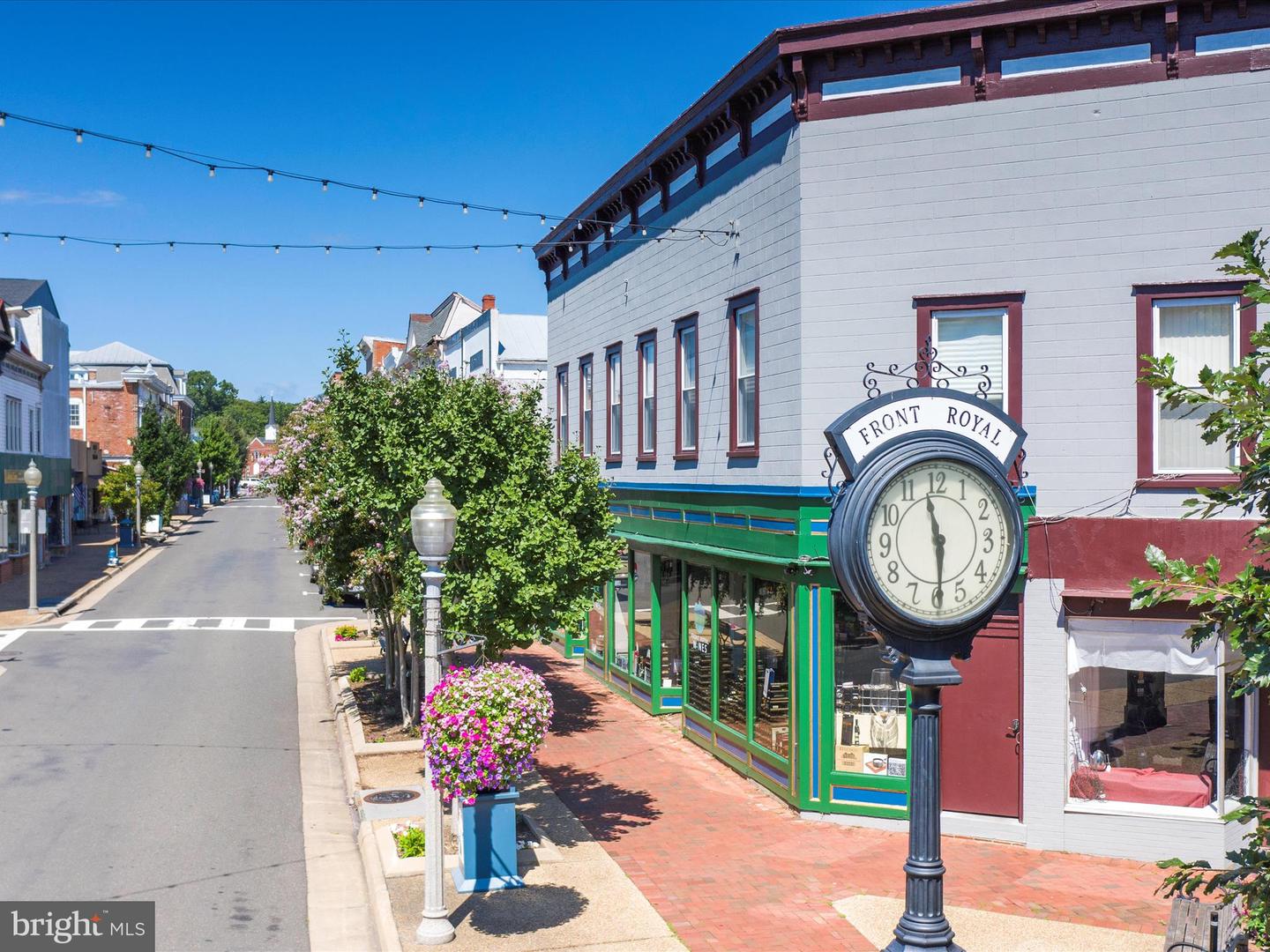 55 W DUCK ST, FRONT ROYAL, Virginia 22630, 3 Bedrooms Bedrooms, ,2 BathroomsBathrooms,Residential,For sale,55 W DUCK ST,VAWR2011562 MLS # VAWR2011562