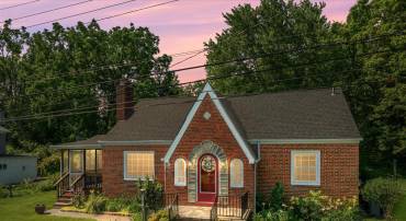 55 W DUCK ST, FRONT ROYAL, Virginia 22630, 3 Bedrooms Bedrooms, ,2 BathroomsBathrooms,Residential,For sale,55 W DUCK ST,VAWR2011562 MLS # VAWR2011562