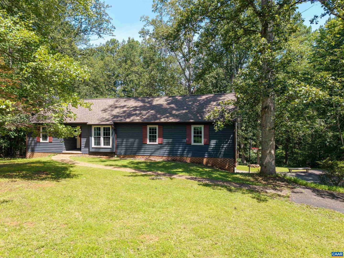 1190 FOX RIDGE DR, EARLYSVILLE, Virginia 22936, 4 Bedrooms Bedrooms, ,4 BathroomsBathrooms,Residential,For sale,1190 FOX RIDGE DR,666065 MLS # 666065