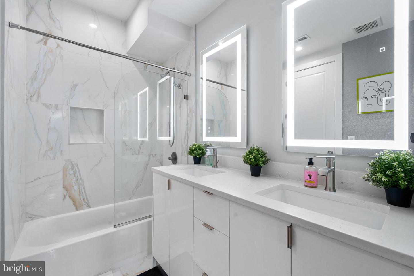 3523 14TH ST NW #1, WASHINGTON, District Of Columbia 20010, 1 Bedroom Bedrooms, ,1 BathroomBathrooms,Residential,For sale,3523 14TH ST NW #1,DCDC2207598 MLS # DCDC2207598