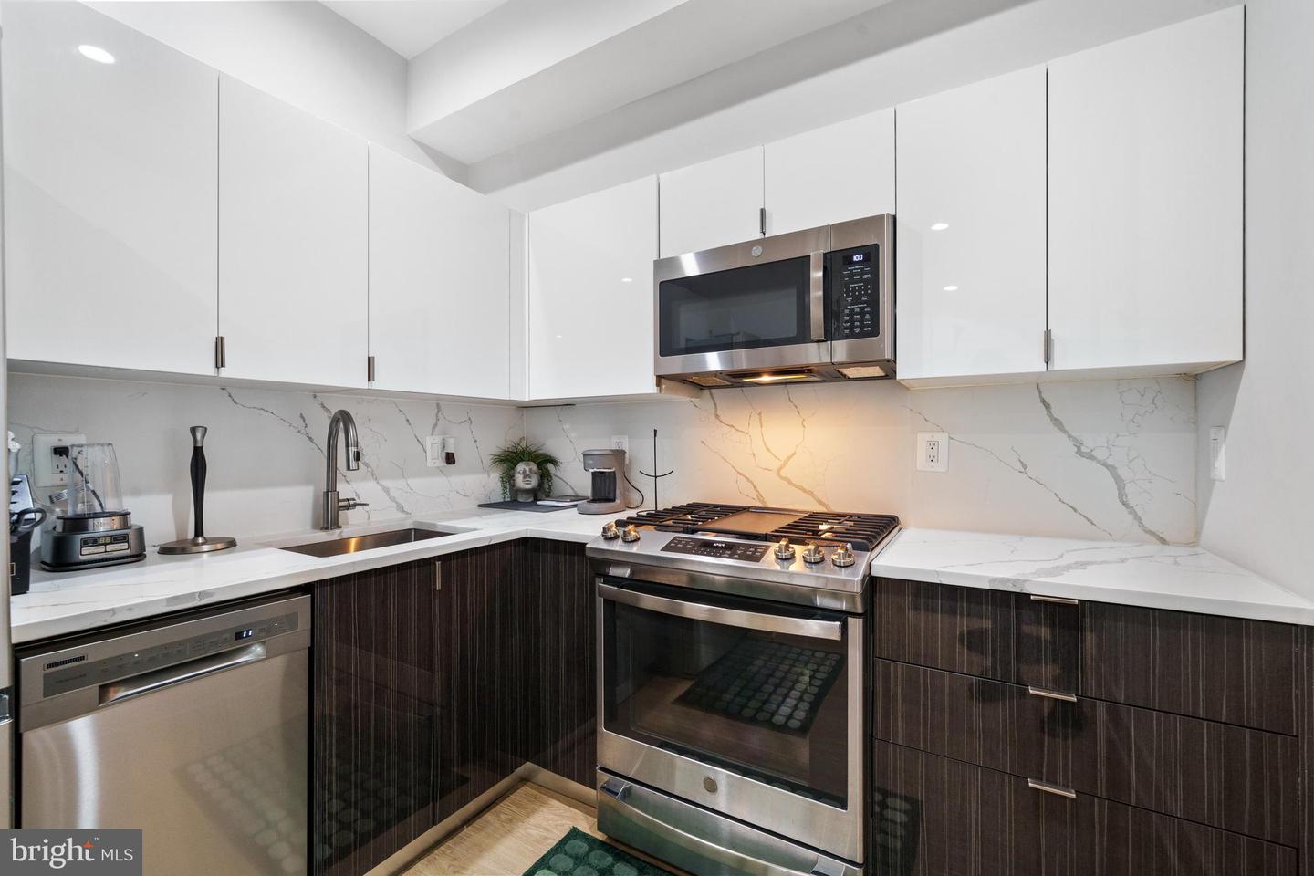 3523 14TH ST NW #1, WASHINGTON, District Of Columbia 20010, 1 Bedroom Bedrooms, ,1 BathroomBathrooms,Residential,For sale,3523 14TH ST NW #1,DCDC2207598 MLS # DCDC2207598