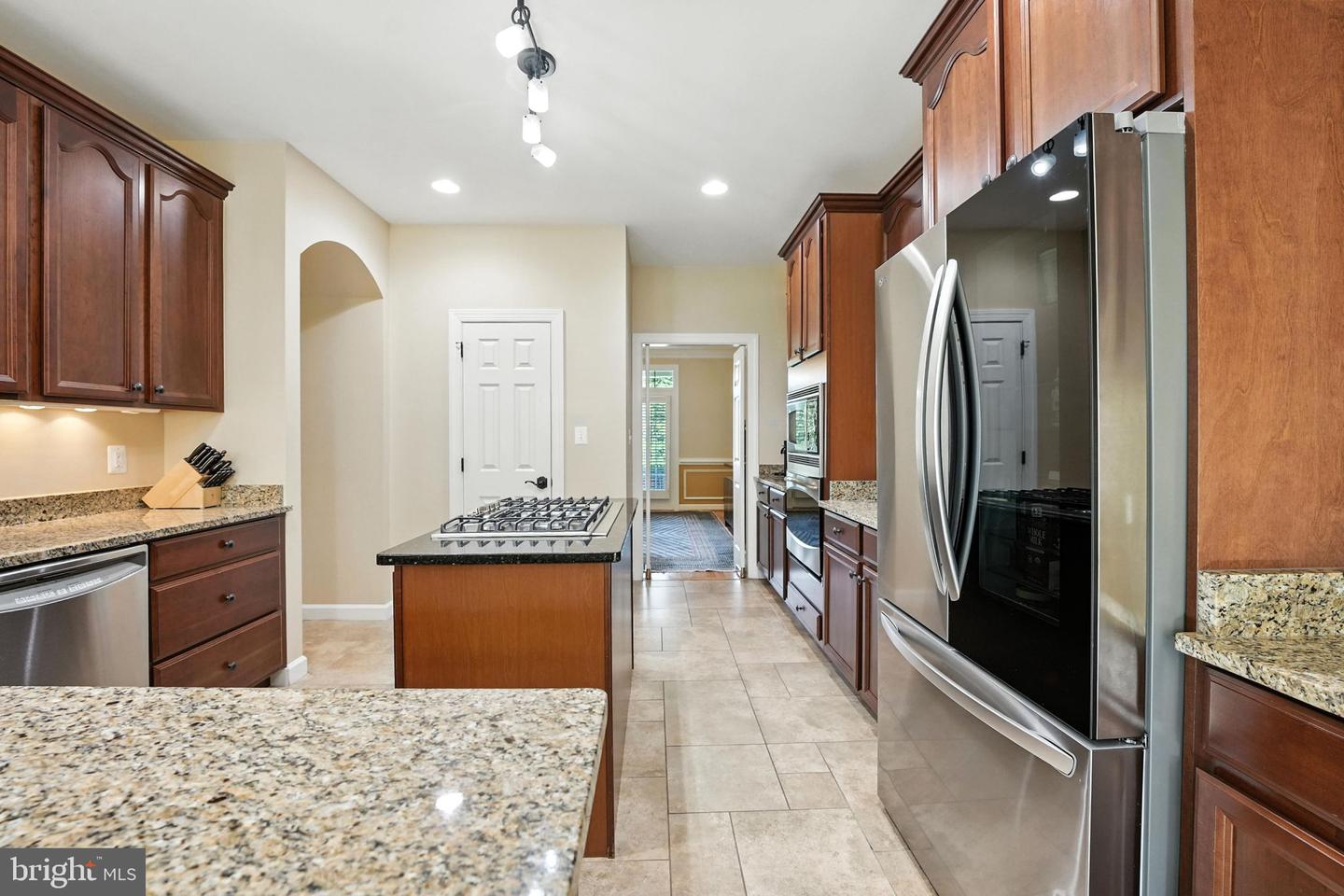 5611 EDGEMONT DR, ALEXANDRIA, Virginia 22310, 6 Bedrooms Bedrooms, ,4 BathroomsBathrooms,Residential,For sale,5611 EDGEMONT DR,VAFX2250464 MLS # VAFX2250464