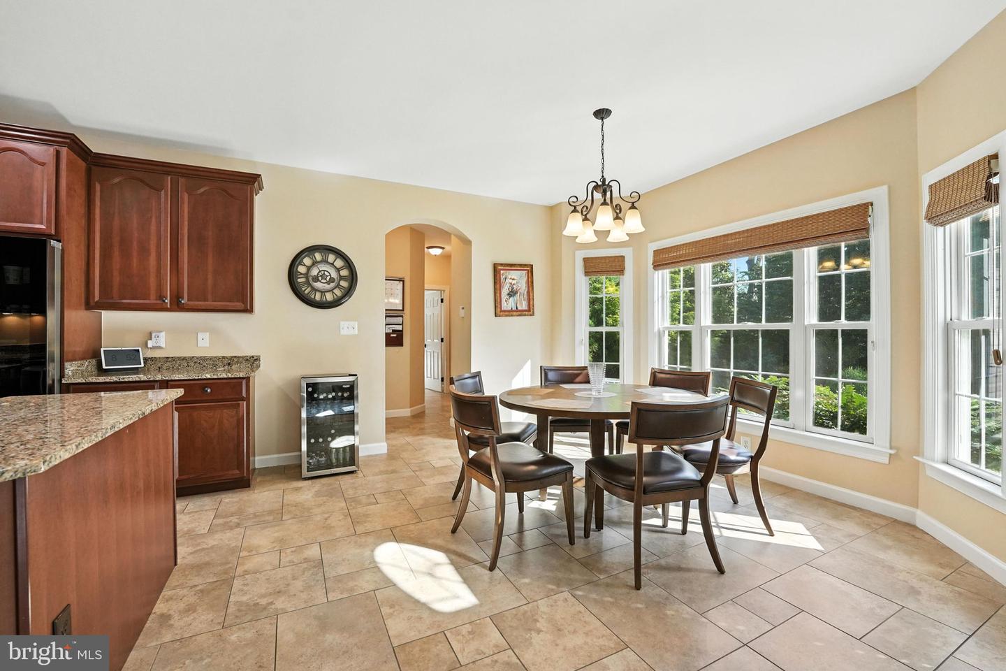 5611 EDGEMONT DR, ALEXANDRIA, Virginia 22310, 6 Bedrooms Bedrooms, ,4 BathroomsBathrooms,Residential,For sale,5611 EDGEMONT DR,VAFX2250464 MLS # VAFX2250464